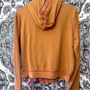 Fabletics Women’s 2 piece hoodie and pants.